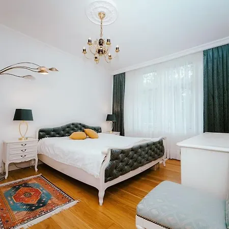 Apartment Spacious 2bdr Apt In Center Sarajevo